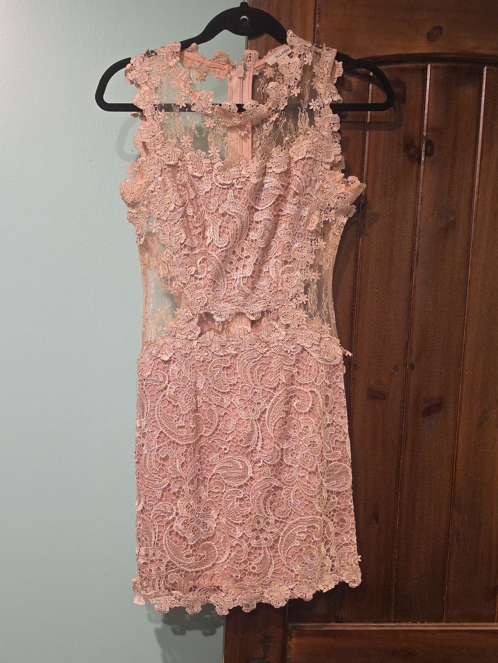 Soieblu Dusty Pink Lace Mini Dress